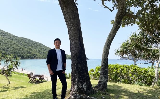 小林 良輔